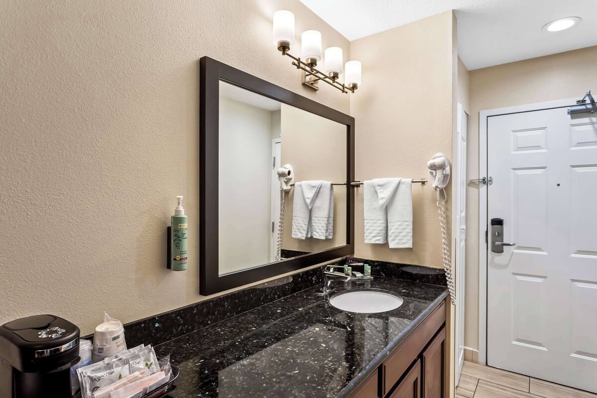 desk, iron/ironing board, free cots/infant beds, rollaway beds