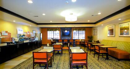 Holiday Inn Express & Suites Acworth - Kennesaw Northwest by IHG