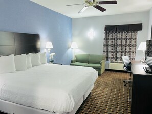 Literie de qualité, couette en duvet, lit avec matelas à plateau-coussin