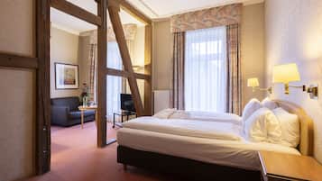 Junior Suite mit Balkon | 1 Schlafzimmer, Allergikerbettwaren, Minibar, Zimmersafe