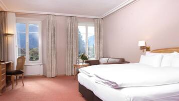 Literie hypoallergénique, minibar, coffres-forts dans les chambres