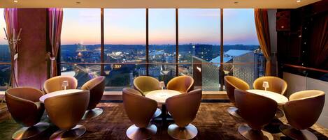 2 bars, bar sur le toit