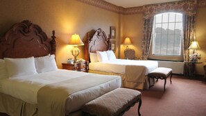 Deluxe Double Room | Premium bedding, down comforters, in-room safe, desk