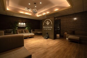 사우나, 스팀룸, 전신 트리트먼트, 수치료, 아로마테라피, 핫스톤 마사지