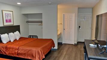 Standard Double Room | Desk, blackout drapes, iron/ironing board, free WiFi