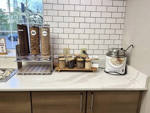 Petit déjeuner continental compris tous les jours