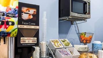 Free daily continental breakfast