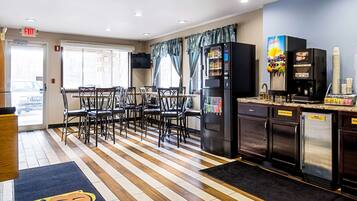 Free daily continental breakfast