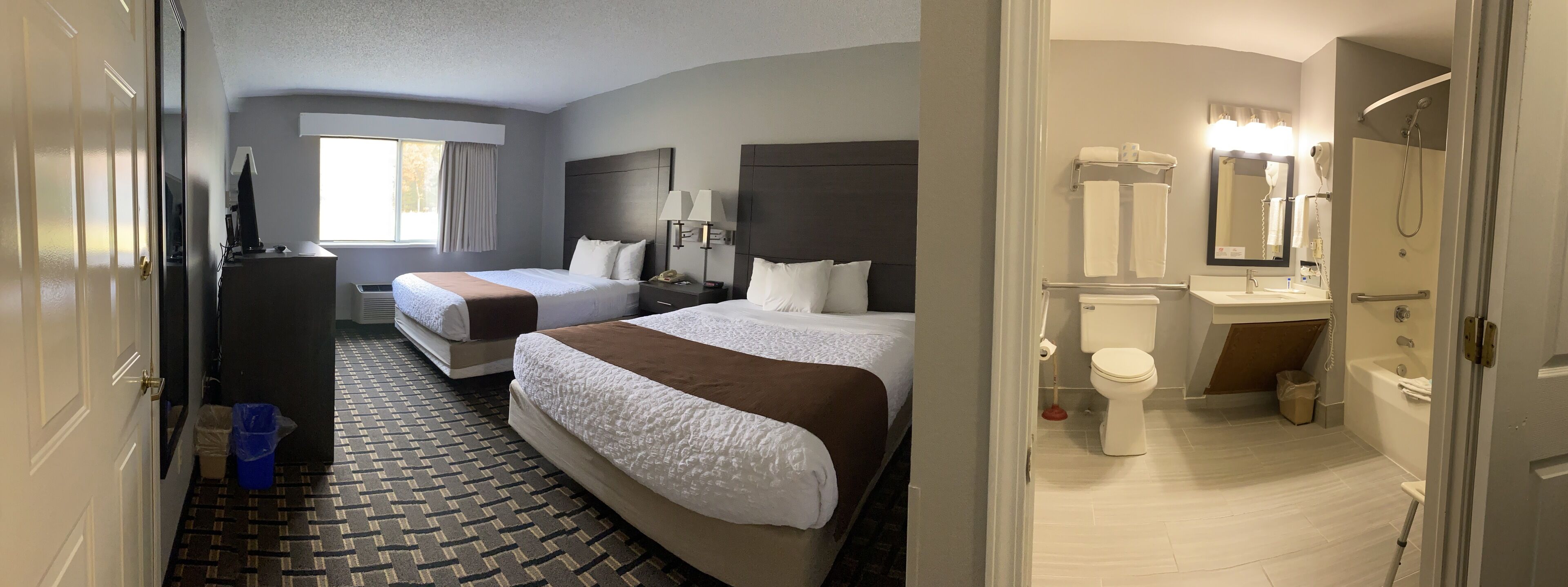 标准房, 2 张大床 | 办公桌、熨斗/熨衣板、免费婴儿床、折叠床/加床（额外收费）