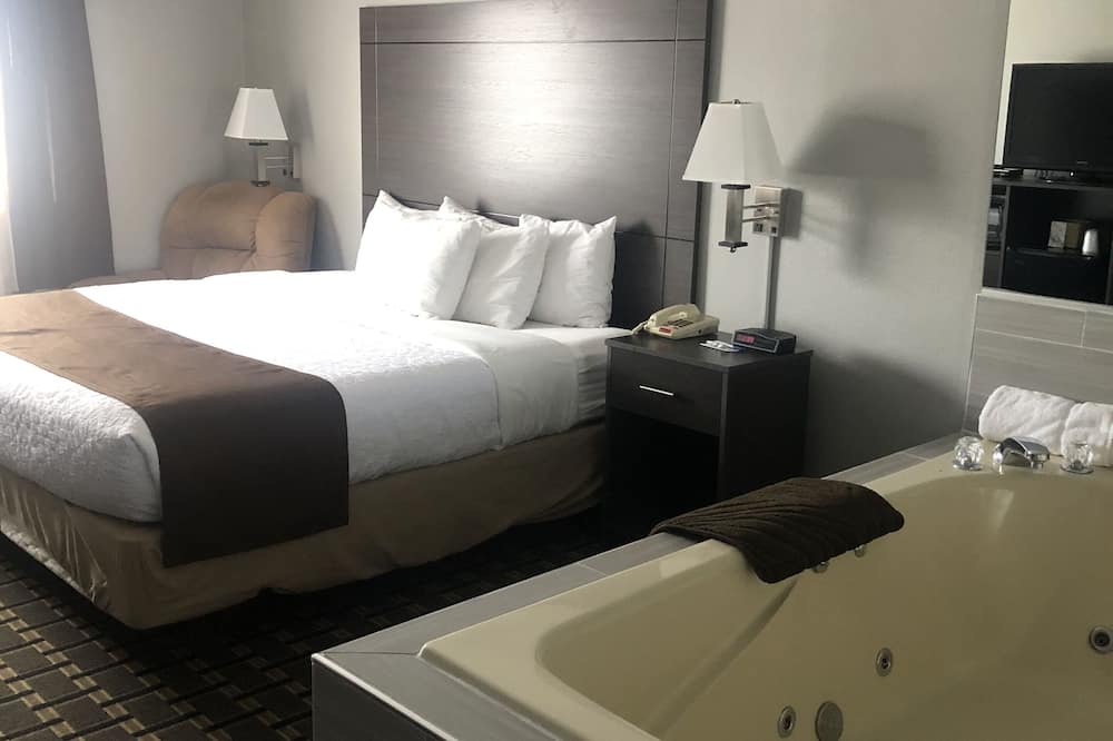luxury hotels in Wisconsin Rapids