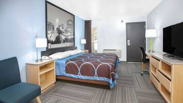 Room, 1 King Bed, Accessible, Non Smoking (Mobility) | Premium bedding, desk, laptop workspace, blackout drapes