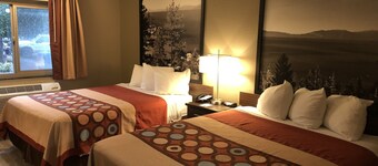 Super 8 by Wyndham Redding