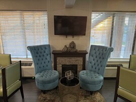 Sala de estar en el lobby