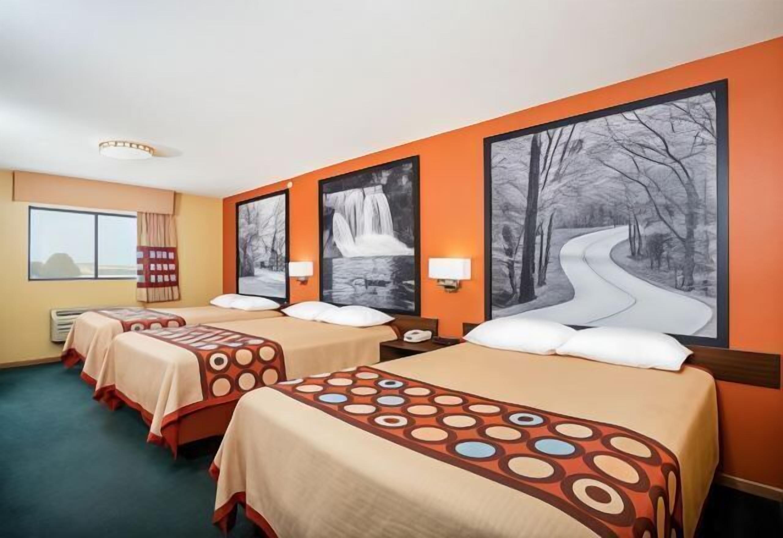 In-room safe, desk, iron/ironing board, free WiFi