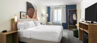 Spark by Hilton Eden Prairie