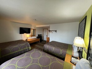 Room, Multiple Beds, Non Smoking | Desk, iron/ironing board, free cribs/infant beds, free WiFi - Super 8 by Wyndham Powell (Powell)