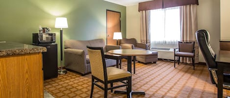 Camas con pillow-top, escritorio y espacio para trabajar con laptop