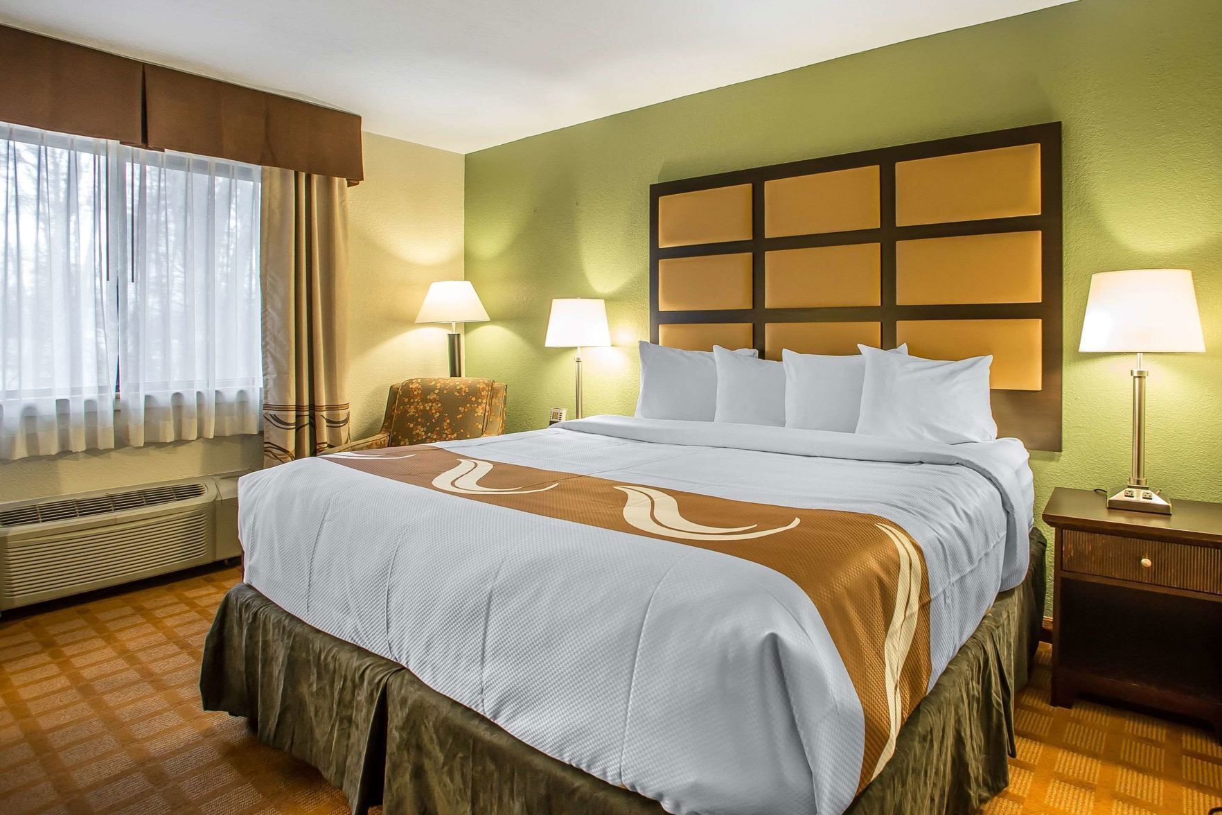 Pillowtop beds, desk, laptop workspace, blackout drapes