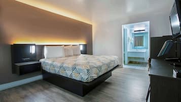 Laptop workspace, iron/ironing board, free WiFi, bed sheets