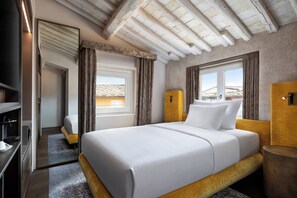 Zimmer, 1 Queen-Bett | Hochwertige Bettwaren, Minibar, Zimmersafe, kostenloses WLAN