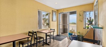 Econo Lodge Fredericksburg near I-95