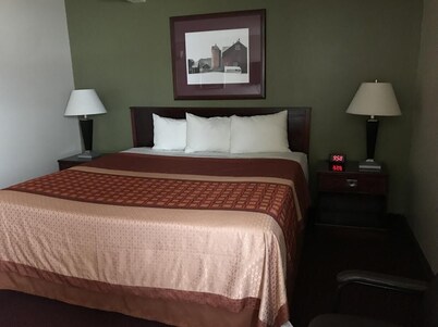 Heartland Hotel and Suites