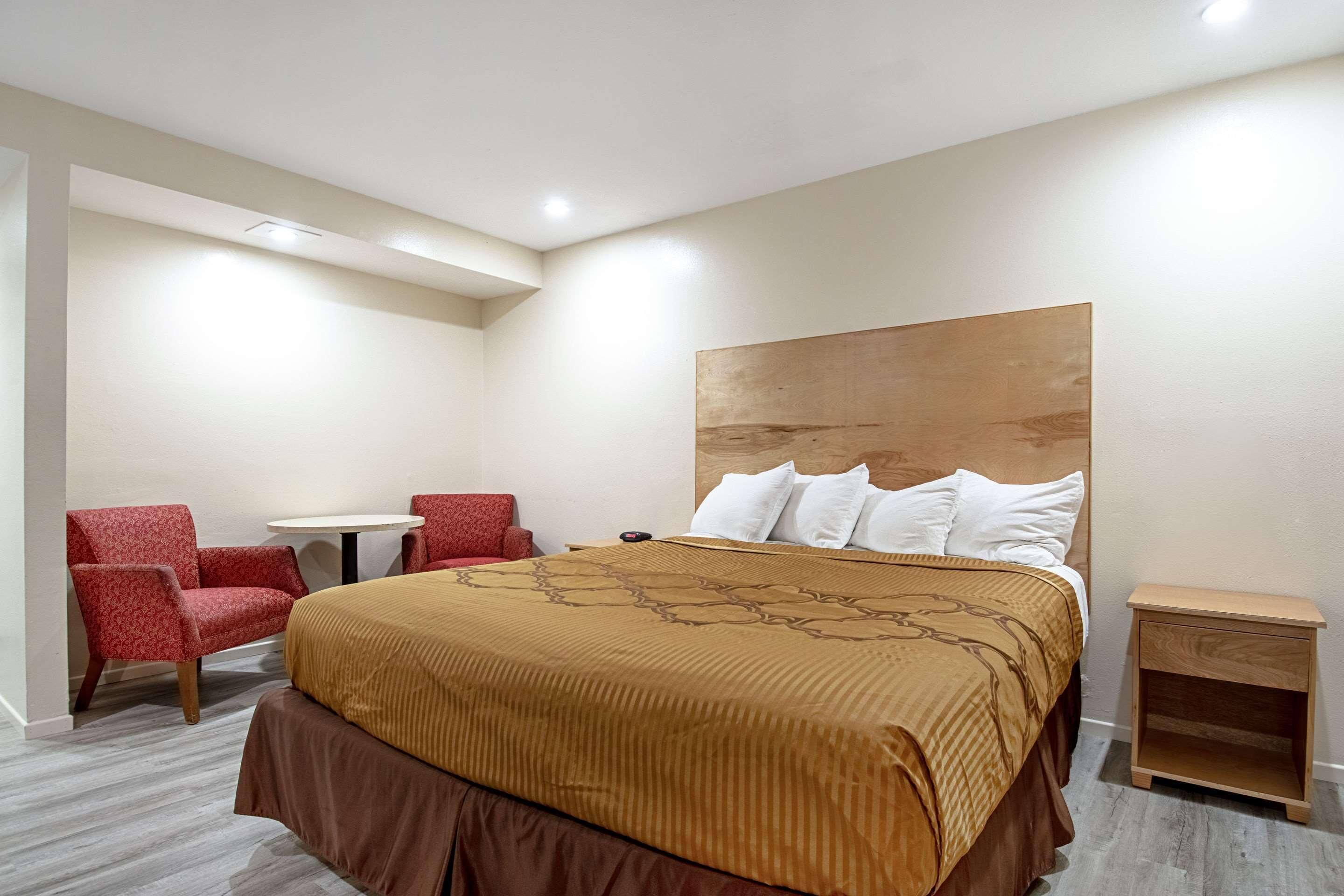 Premium bedding, desk, rollaway beds (surcharge), WiFi (free)
