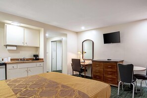 Premium bedding, desk, rollaway beds, free WiFi