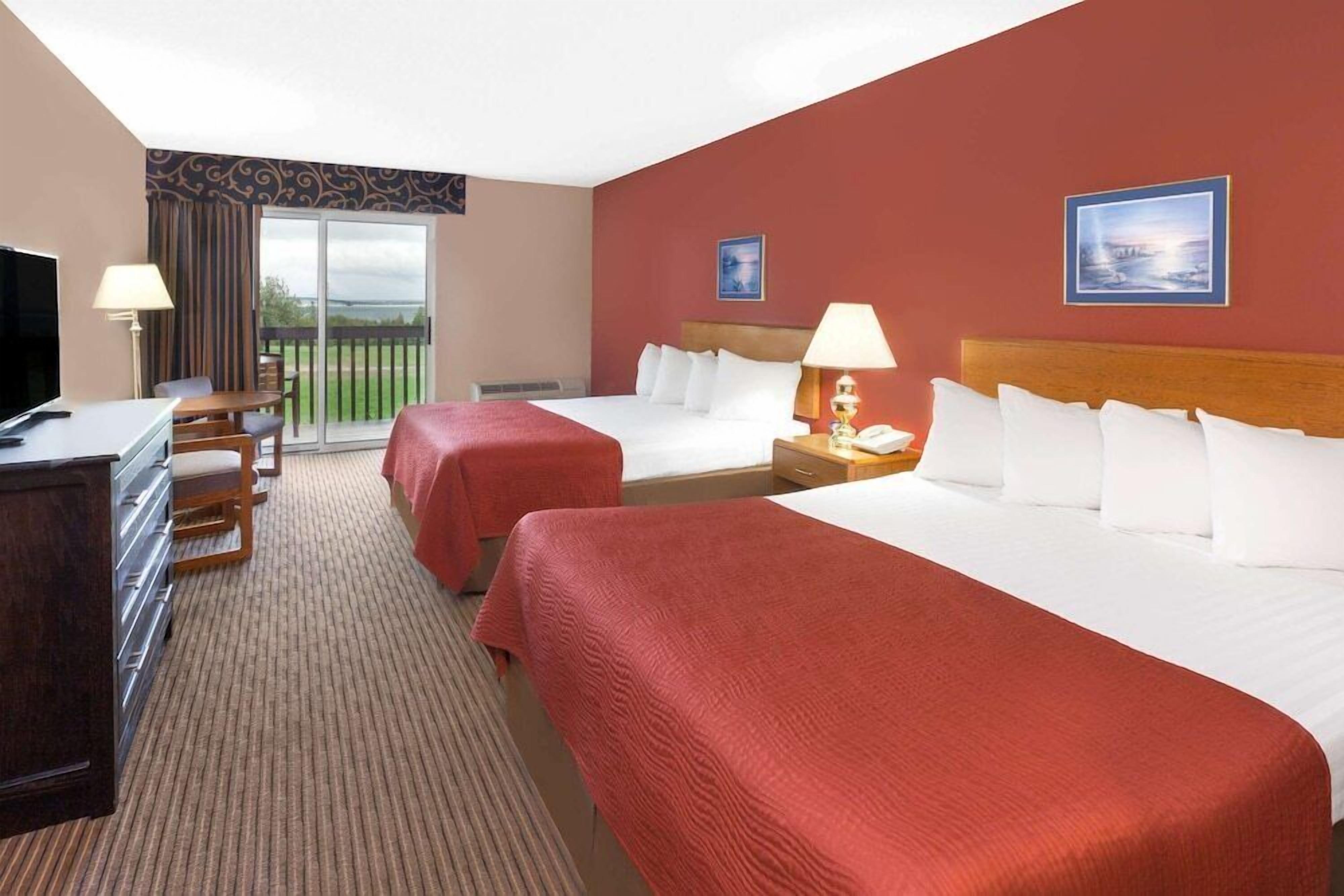 Blackout curtains, free cots/infant beds, rollaway beds, free WiFi