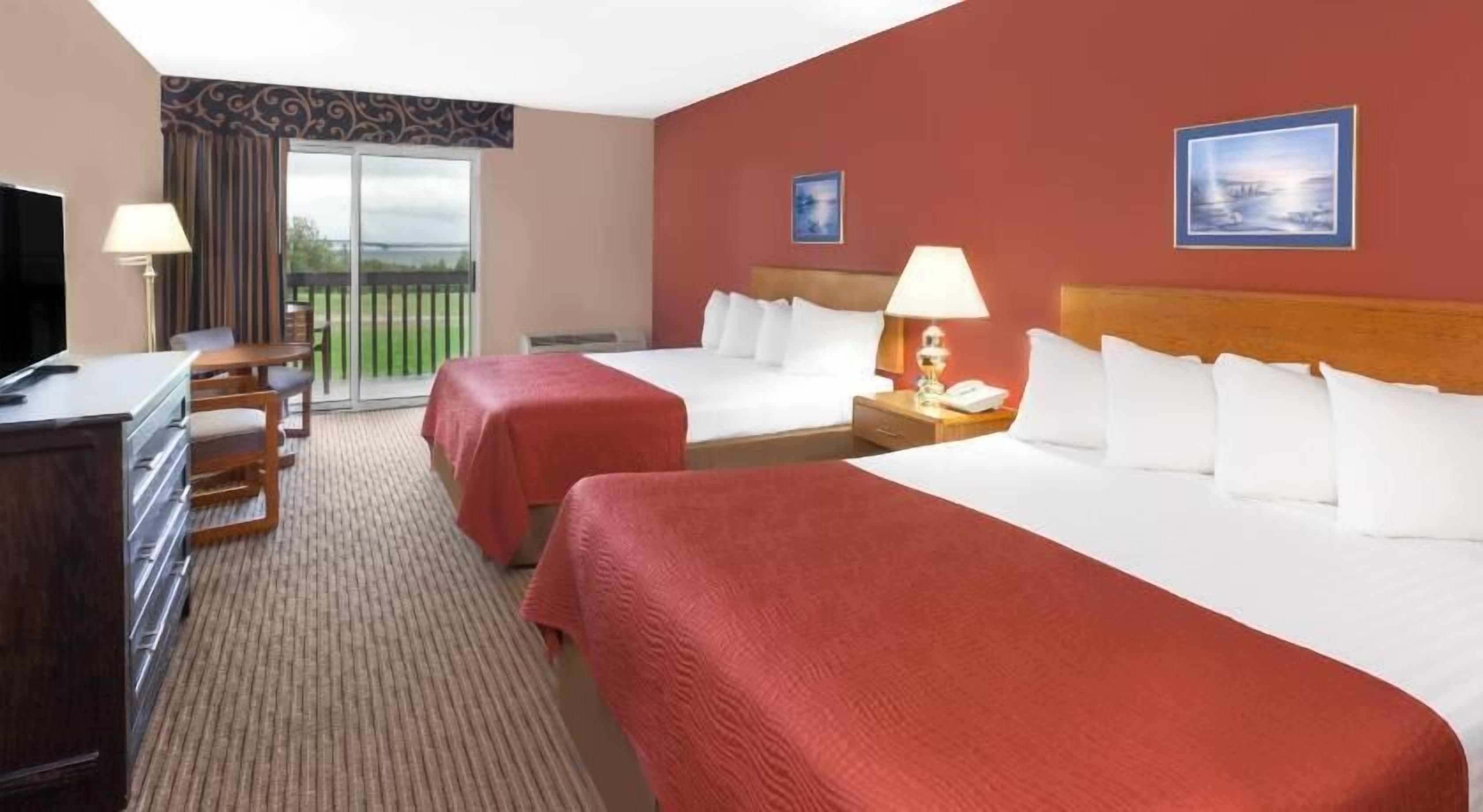 Blackout curtains, free cots/infant beds, rollaway beds, free WiFi