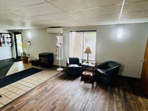 Sala de estar en el lobby