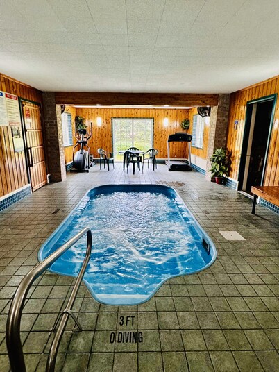 North Star Hotel Pictured Rocks