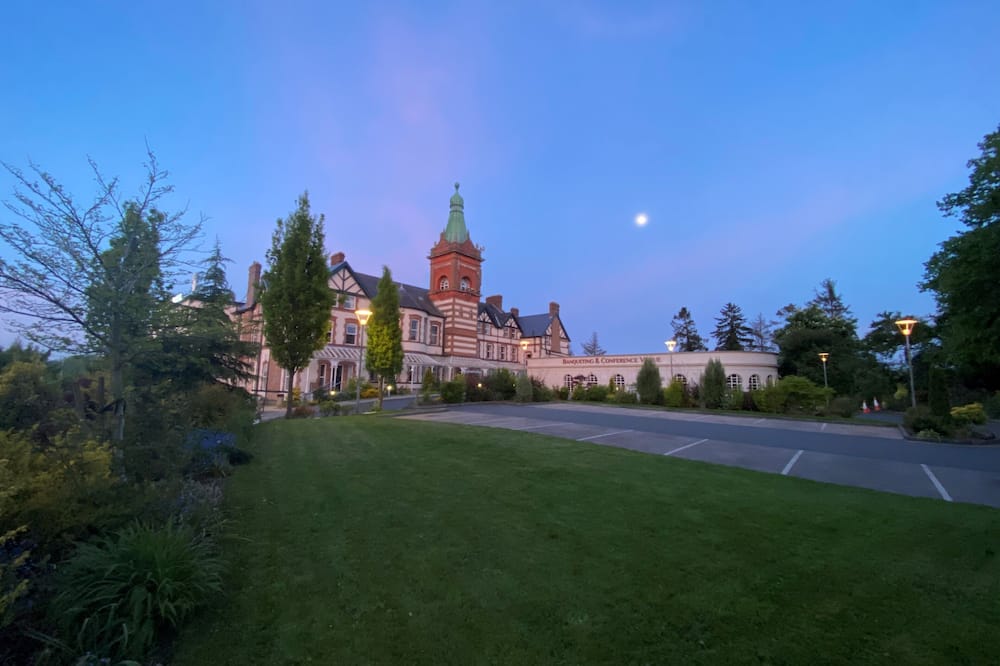The Lucan Spa Hotel