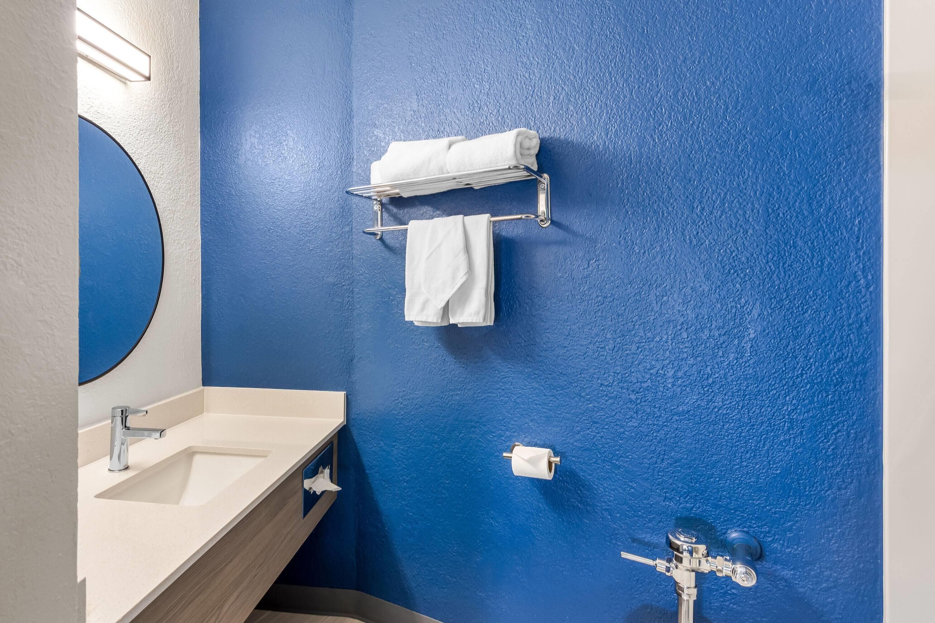 Photo - Super 8 by Wyndham Chicago IL