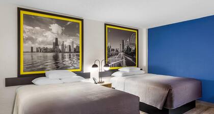 Super 8 by Wyndham Chicago IL