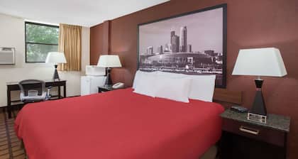 Super 8 by Wyndham Chicago IL