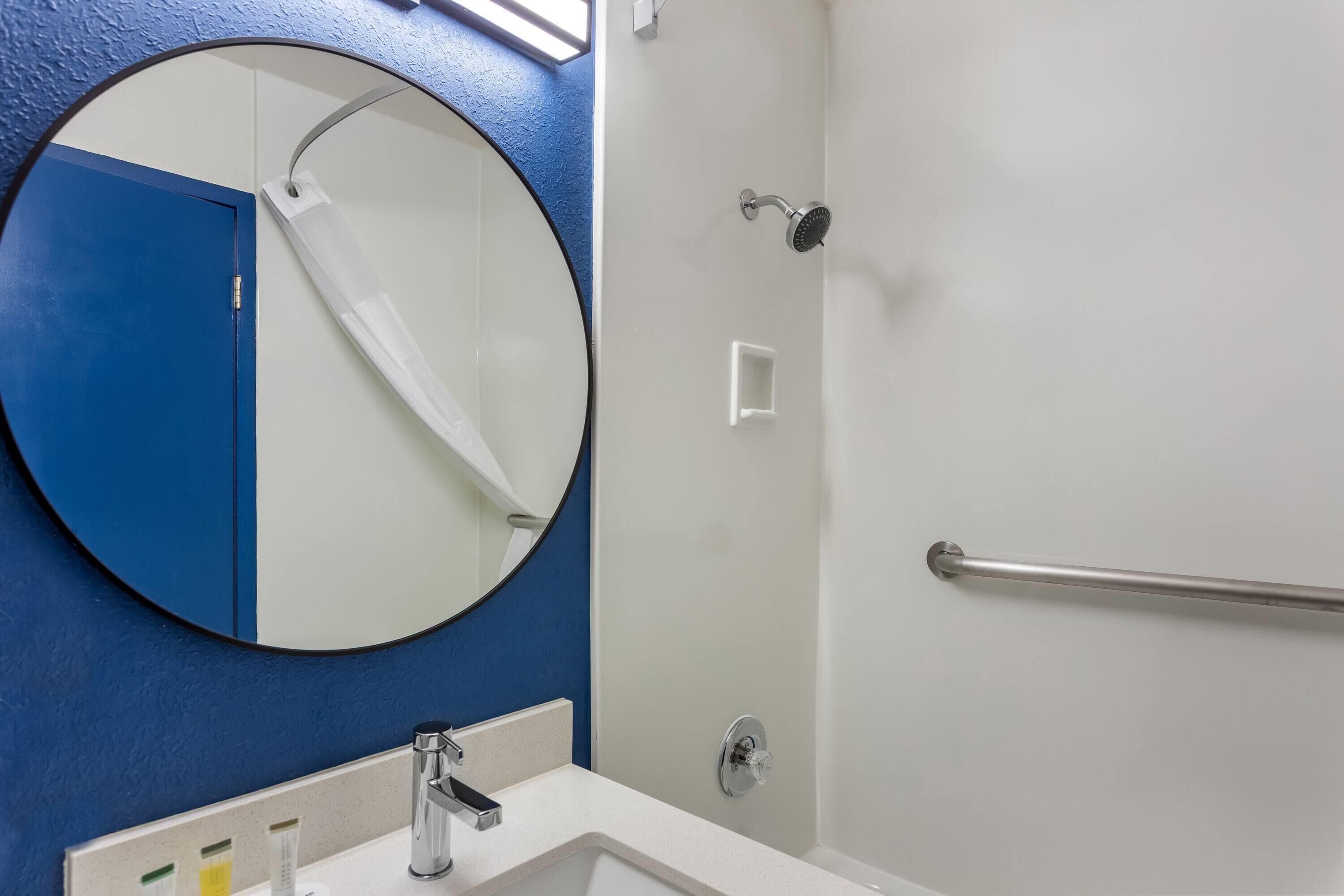 Photo - Super 8 by Wyndham Chicago IL