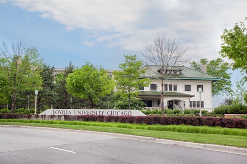 Super 8 by Wyndham Chicago IL