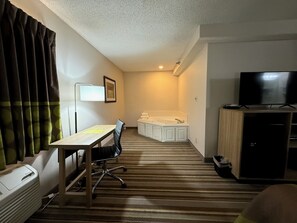 Deluxe Room, 1 King Bed, Non Smoking | Pillow-top beds, blackout curtains, cots/infant beds, rollaway beds - Super 8 by Wyndham Richmond (Richmond)