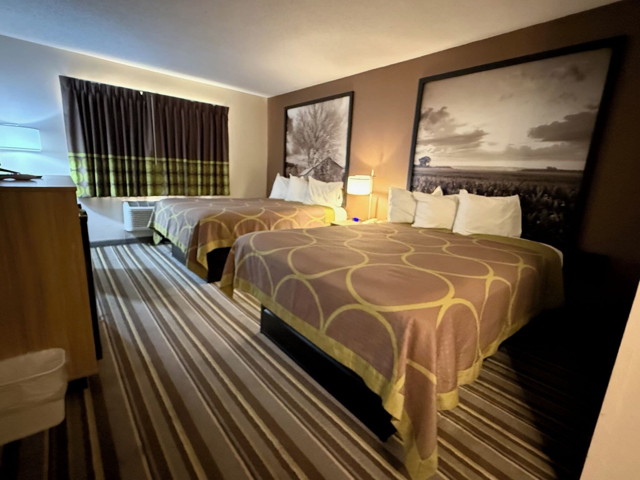 Room, 2 Queen Beds, Non Smoking