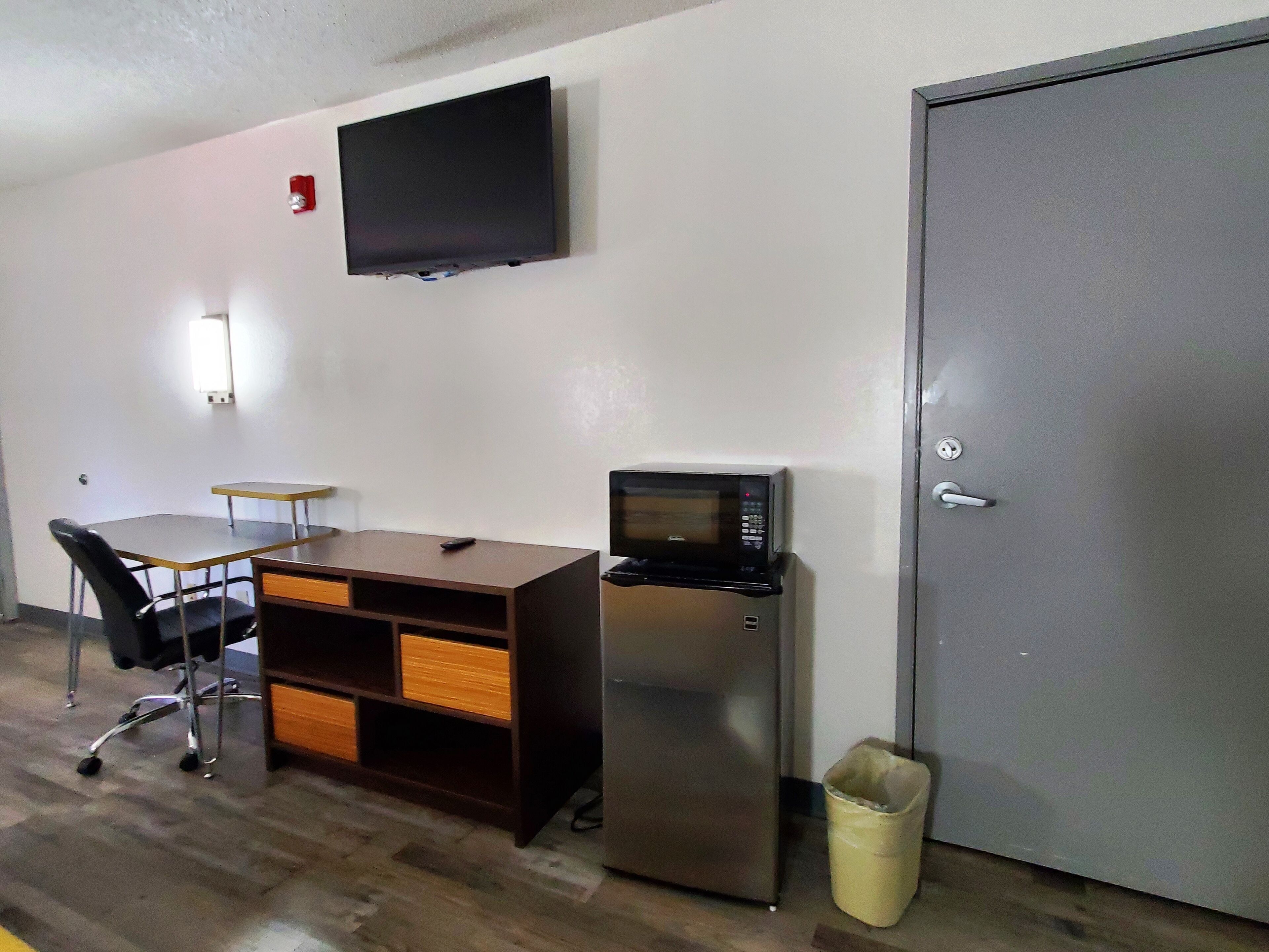 Ropa de cama de alta calidad, escritorio y cortinas blackout 