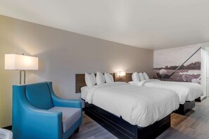 Premium-sengetøj, skrivebord, strygejern/strygebræt, gratis Wi-Fi