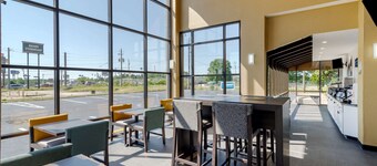 Clarion Pointe McDonough