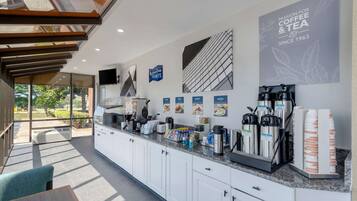 Free daily continental breakfast