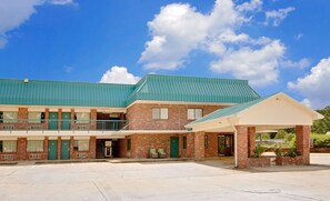 Exterior - Super 8 by Wyndham Kosciusko (Kosciusko)