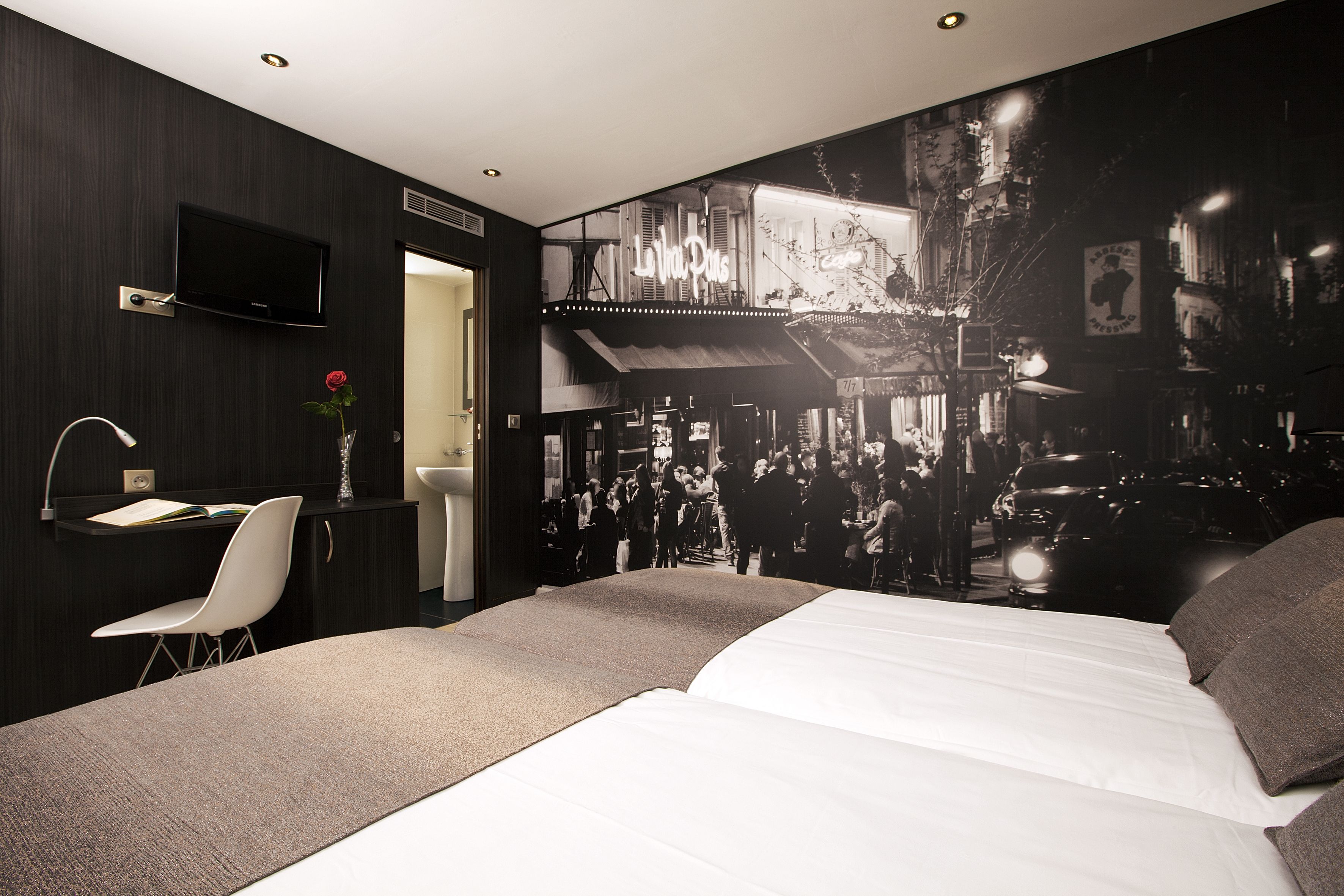 in-room safe, desk, blackout curtains, soundproofing