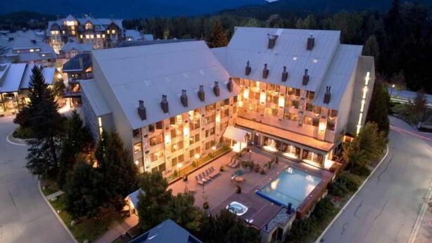 View from property - Mountainside Lodge (Whistler)