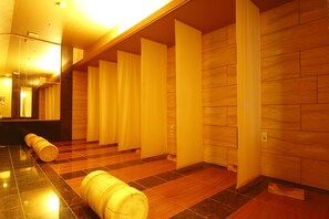 Aromatherapie, Gesichtsbehandlungen, Reflexologie