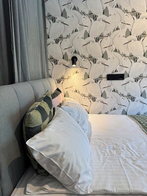 Caja de seguridad en la habitación, wifi gratis y ropa de cama 