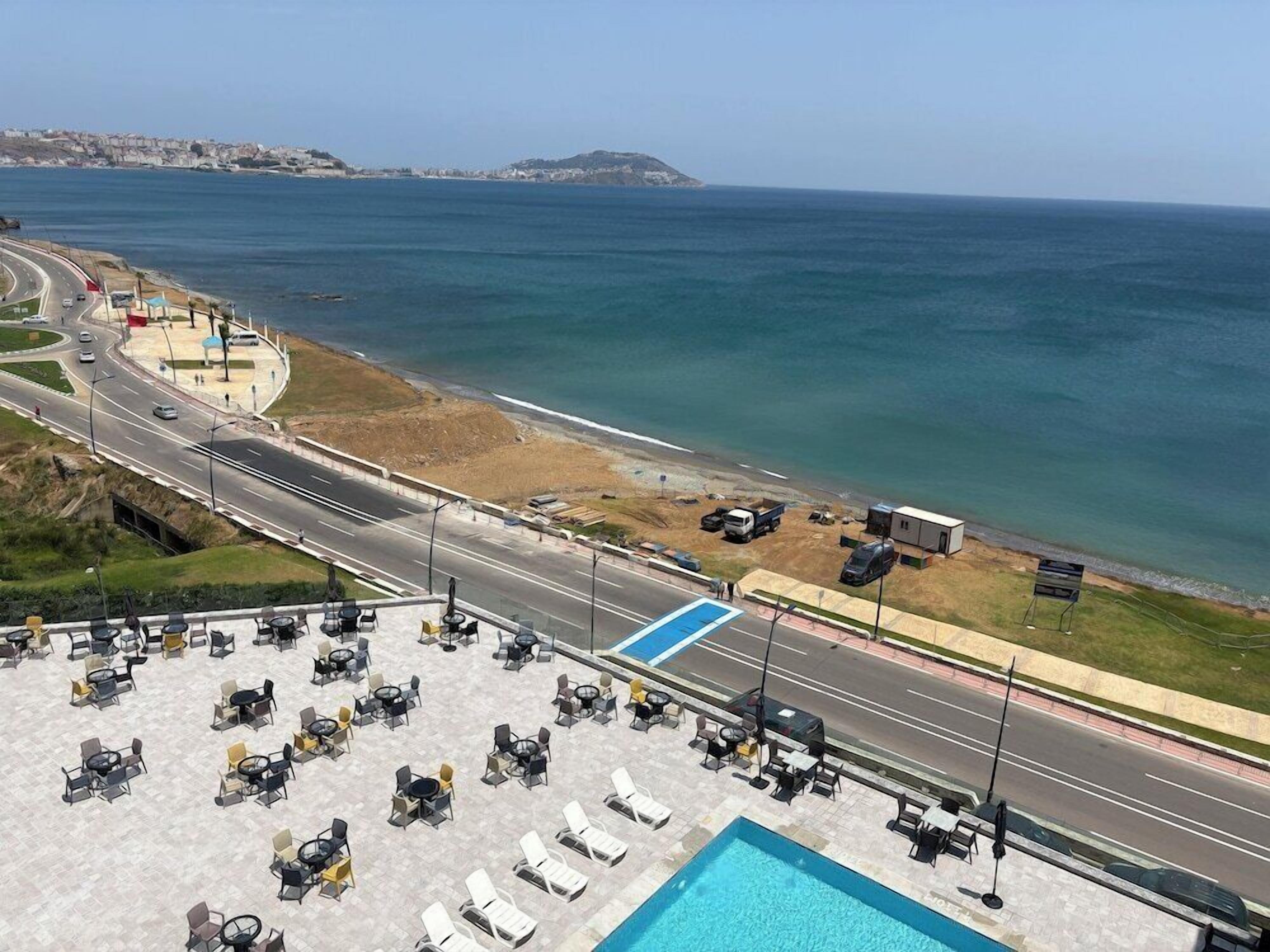 Kolam renang terbuka 